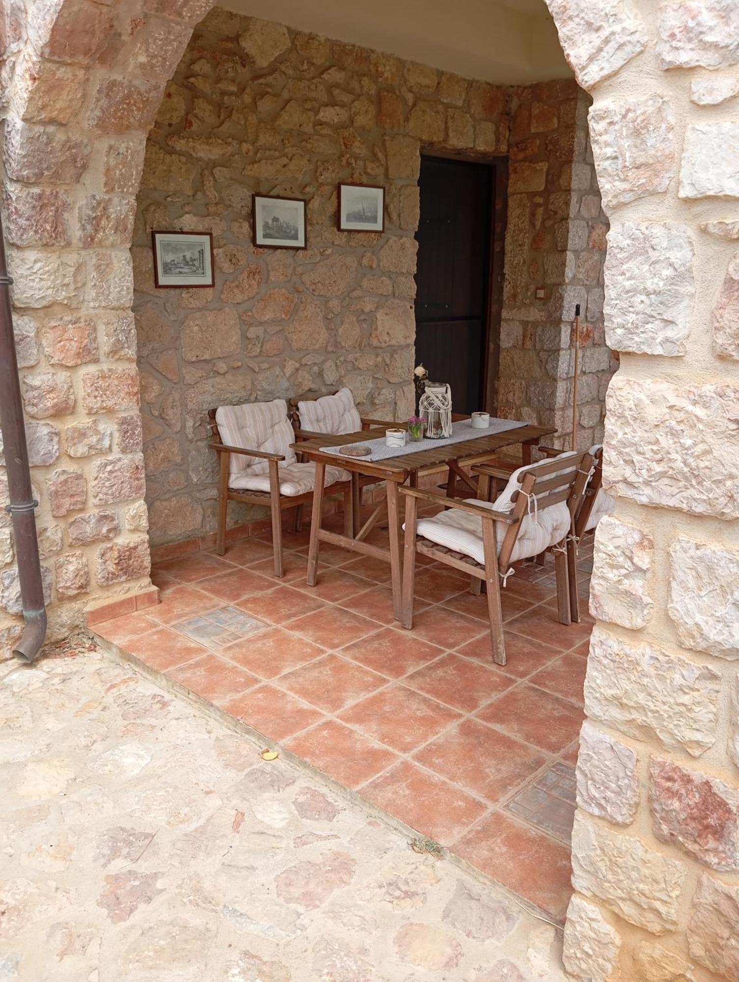 Niko'S Stone Guest House Plitra Zewnętrze zdjęcie