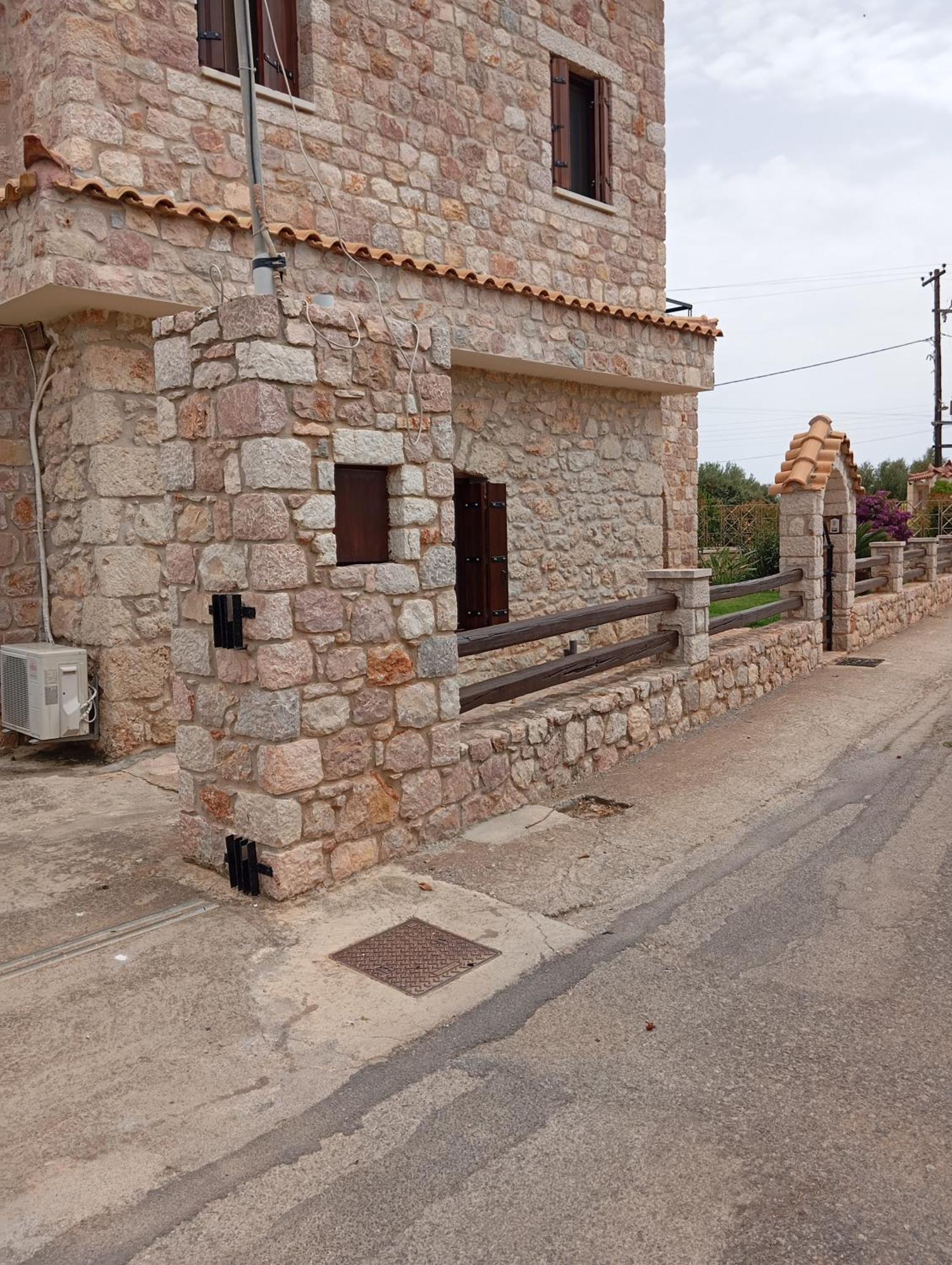 Niko'S Stone Guest House Plitra Zewnętrze zdjęcie