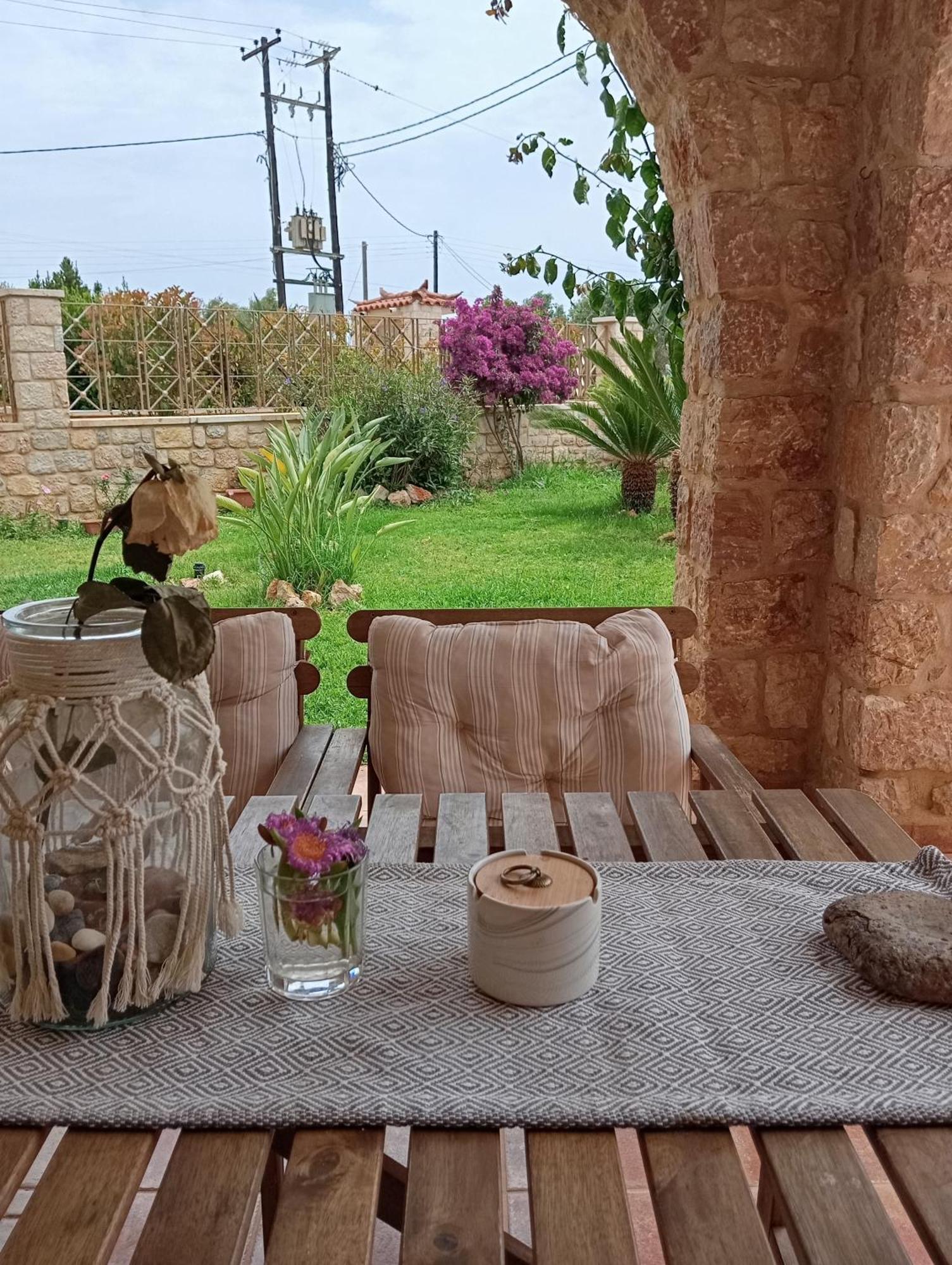 Niko'S Stone Guest House Plitra Zewnętrze zdjęcie